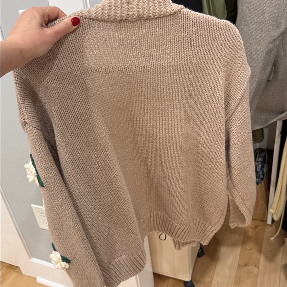 LUNA ITY Beige Knit Cardigan with Crochet Flowers - Picture 6 of 6